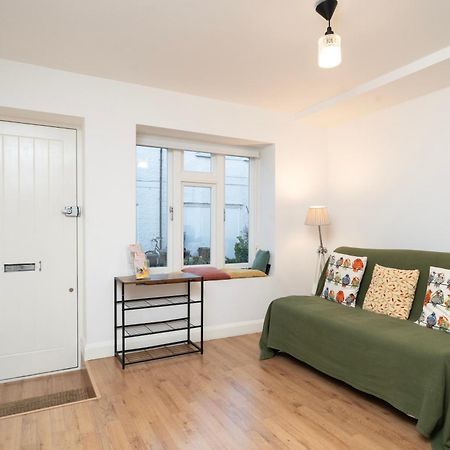 Modern One Bedroom Flat In Central Лондон Экстерьер фото