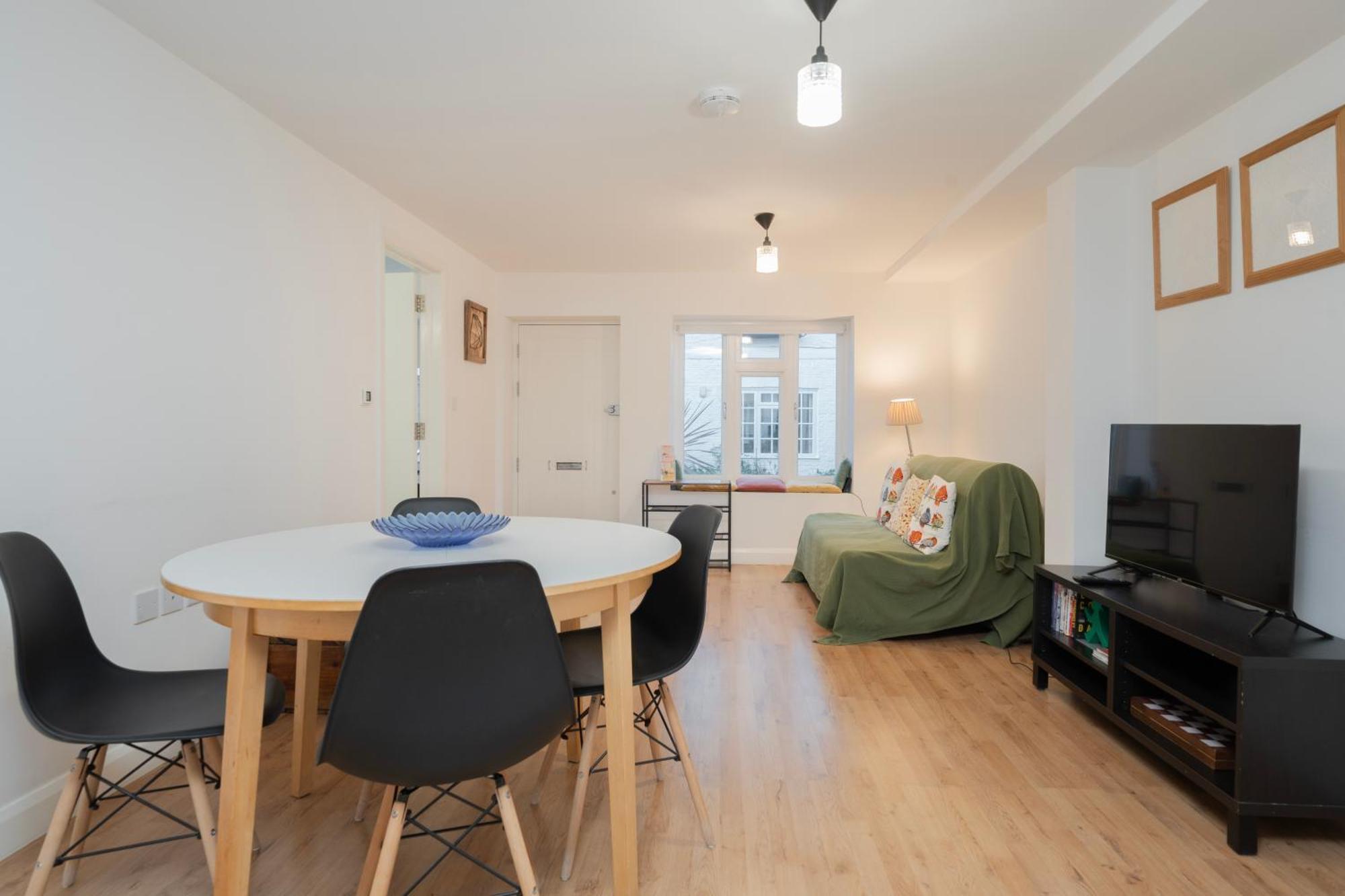 Modern One Bedroom Flat In Central Лондон Экстерьер фото